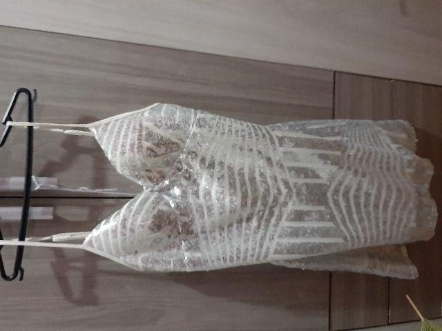 Vestido com lantejolas