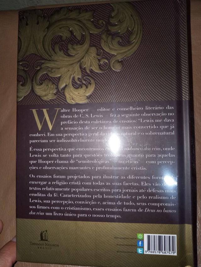 Livro C.S.LEWIS Deus no banco dos réus - Foto 2