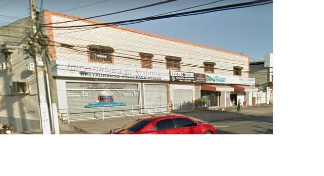 Aluga-se salas comerciais no feitosa - bem localizadas , otimas condiçoes