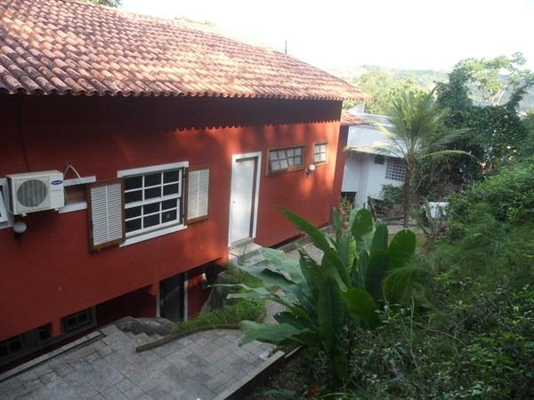 Condomínio, Itaipu, 4 Quartos, 2 suítes, 400 metros de construção, casarão - Foto 17