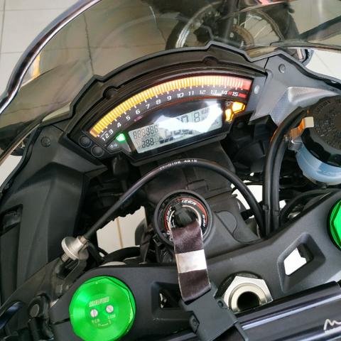 Moto Kawasaki Ninja ZX10R ZX-10R 2015 - Foto 3