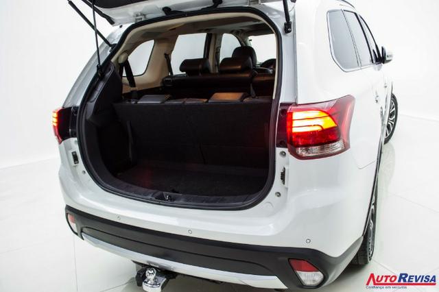 Mitsubishi Outlander 2.2 / 4x4 - Diesel - 2016 - Foto 14