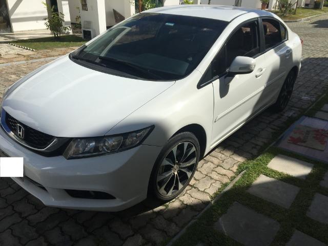 Civic 2015/2016 LXR Automático Banco de couro /Multimídia
