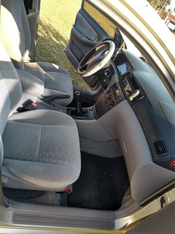 Corolla Xei, 2003, câmbio manual - Foto 9