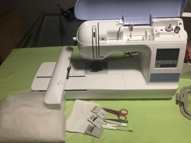 Bordadeira PE 770 da Brother