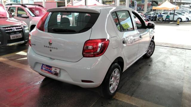 Renault Sandero Authentique 1.0 12V (Flex) 2018 - Foto 5