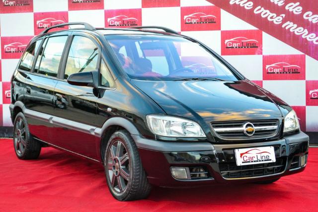 Zafira Elite 07 Lugares - Sem Entrada