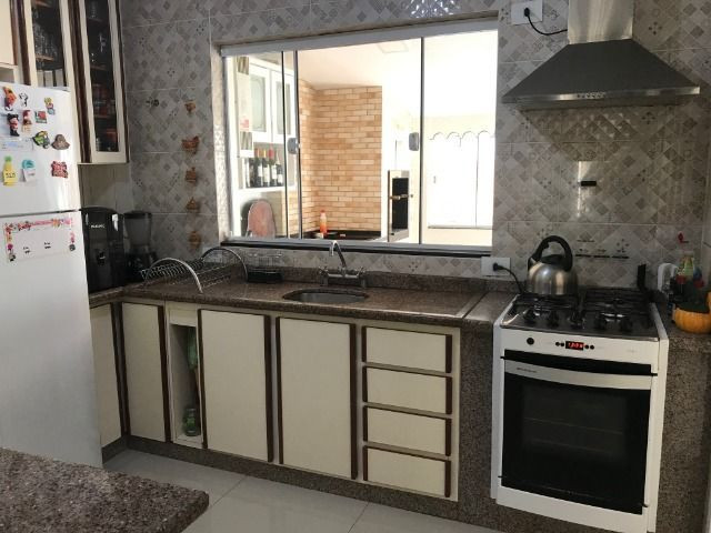 Vende-se sobrado com piscina na NEVA - R$ 600 mil - Foto 11