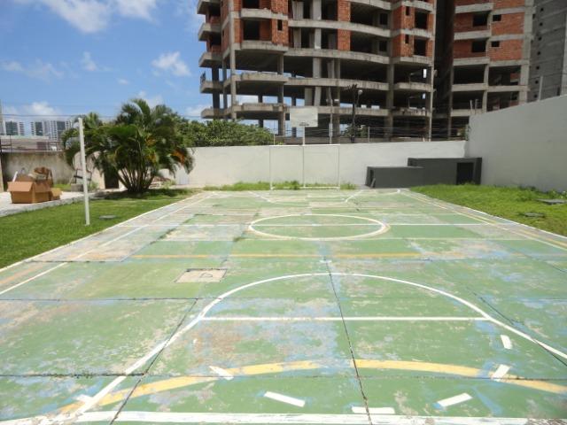 AP0303 - Apartamento com 3 dormitórios à venda, 108 m² por R$ 300.000 - Papicu - Foto 2