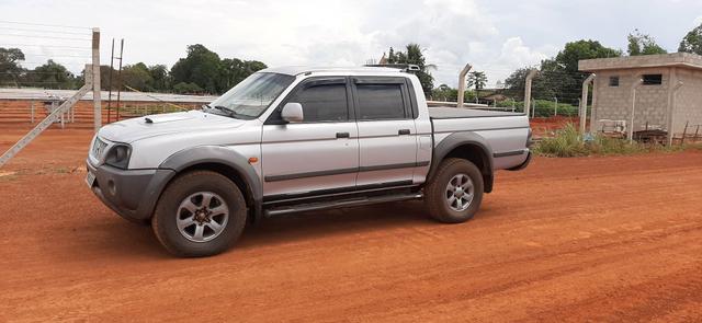 Mitsubishi L200 hpe 4x4