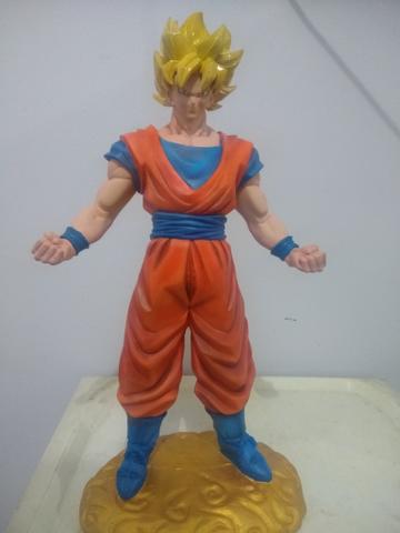 Estátua Goku 48 cm