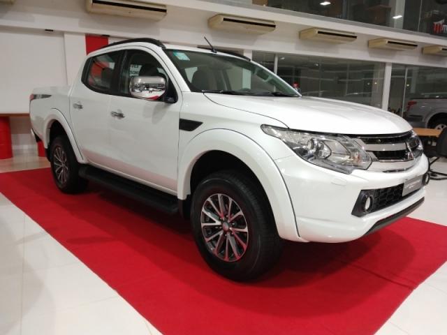 MITSUBISHI L200 TRITON 2.4 16V TURBO DIESEL SPORT HPE-S CD 4P 4X4 AUTOMATICO.