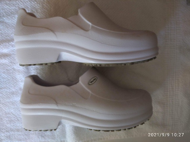 Sapato profissional branco soft works BB 65, sem uso, embalado. N° 43 - Foto 2