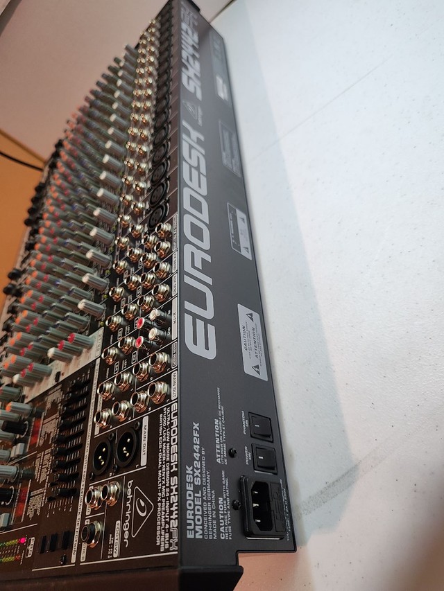 Behringer Mesa de Som Mod. Eurodesk SX2442FX - Foto 4