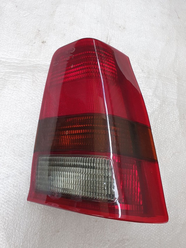 Kadett lanterna traseira nova original gm