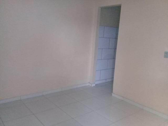Aluga-se Um Barraco