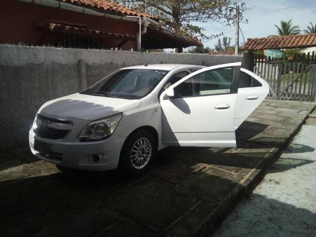 Vendo ou Troco por 2 carros Chevrolet Cobalt LT 1.4 8V 2012 completo - Foto 2