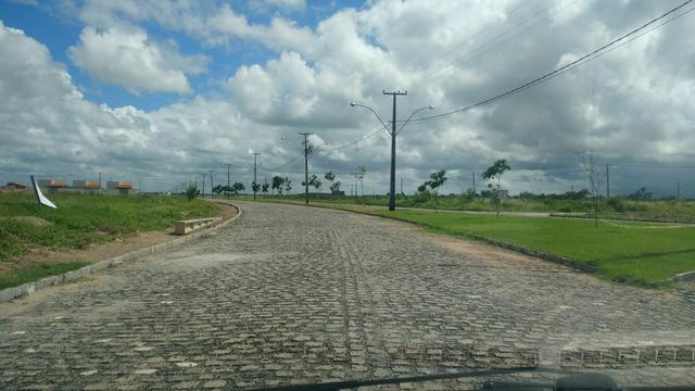 Lotes na região do aeroporto pronto para morar ou investir - Foto 2