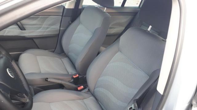Volkswagen Polo Sedan 2009/2010 1.6 MI 8V Flex 4P Manual - Foto 7