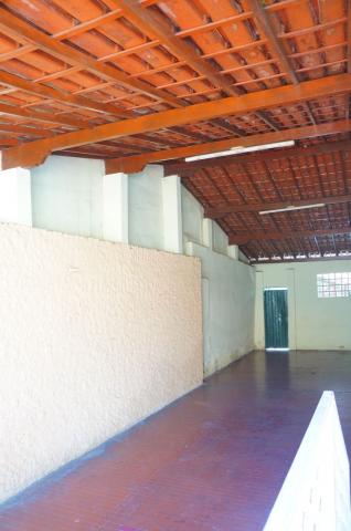 Excelente casa comercial com liberação para edificação com 370 m². - Foto 17