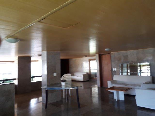 250 m², 3 suítes, gabinete, dependência, 3 vagas - Foto 13