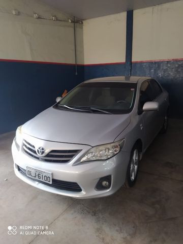 Vendo Corolla gli 2014 manual 1.8 - Foto 2