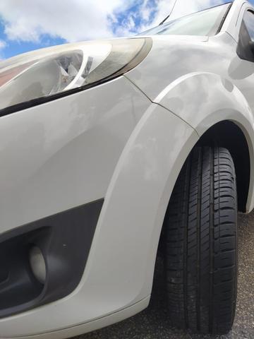 Ford Fiesta - Foto 2