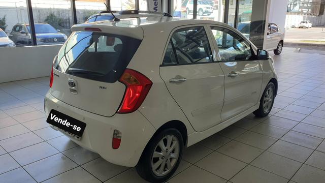 Kia Picanto 1.0 - 2013 - Foto 4