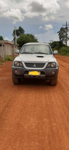 Mitsubishi L200 hpe 4x4 - Foto 6
