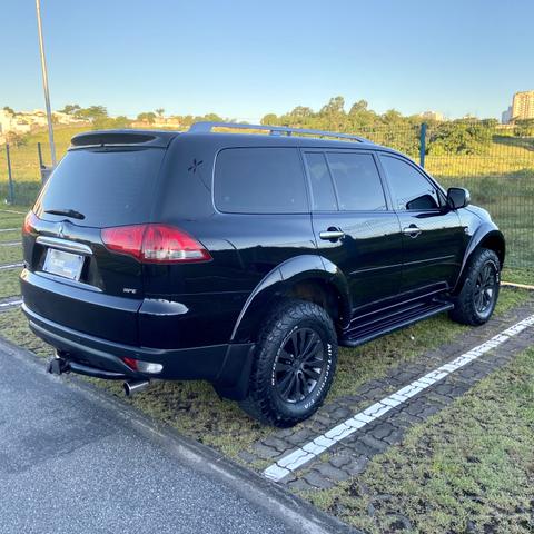 Mitsubishi Pajero Sport 3.2 Hpe Diesel Automático 4x4 - 2017 - Foto 6