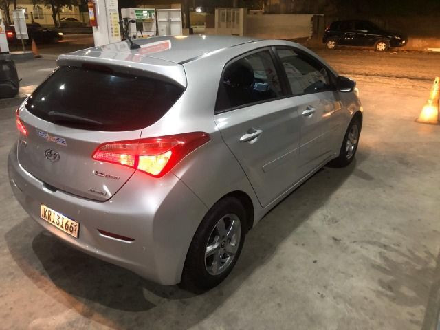 Hyundai HB20 Confort Plus 1.6 Automático