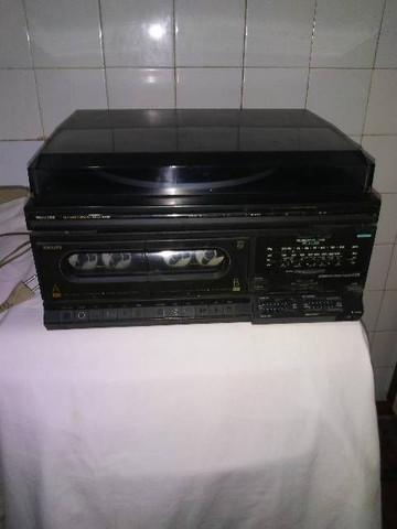 Toca Discos Philips -  F 1220 -leia o anúncio