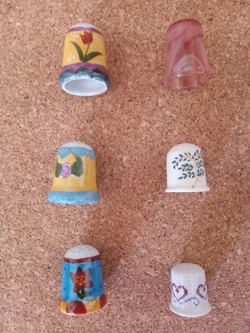 Dedal Antigo De Porcelana - Foto 3