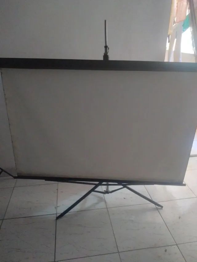 Tela usada para projetor com tripé  - Foto 3
