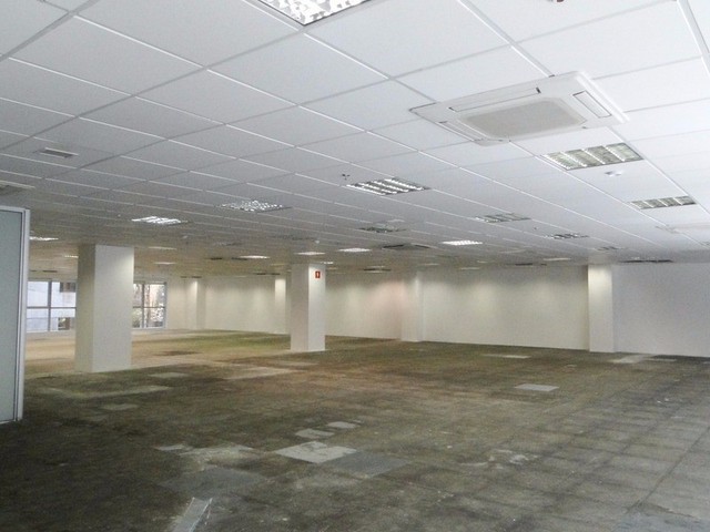 Andar Comercial com 640m², 4 vagas garagem, em edifício novo e belíssimo !!! - Foto 3