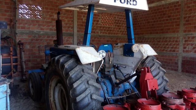 Vendendo Trator ford 4600 - Foto 5