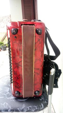 Acordeon/Gaita/Sanfona Todeschini 80 bx Selo verde - Foto 6