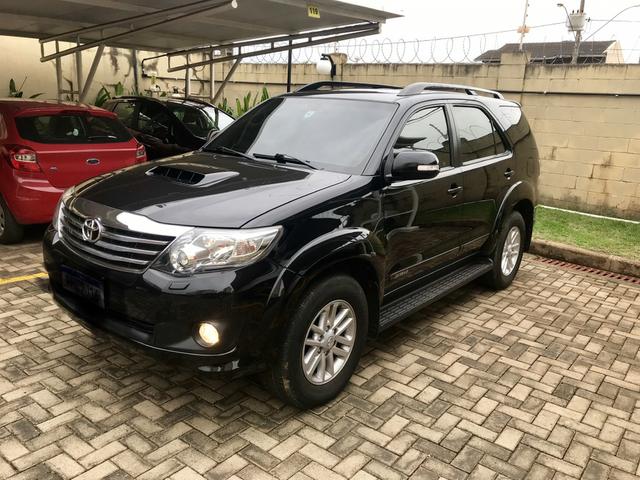Hilux SW4, ano 15/15, com 74 mil km rodados