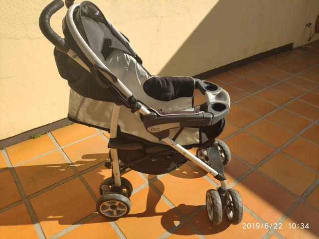 Carrinho de bebê Chicco Trevi + bebê conforto - Foto 5