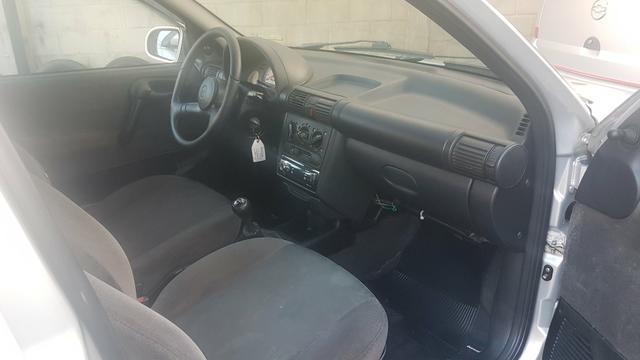 Corsa Hatch Milenium Ano 2002 - Foto 8