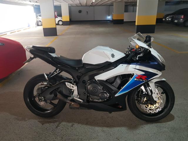 Suzuki Srad 750 2011 impecável IPVA 2019 Pago