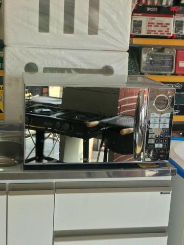 Promoção De R$ 520,00 Por R$ 500,00 - Forno Micro-Ondas Philco Espelhado PME31 - 31 Litros