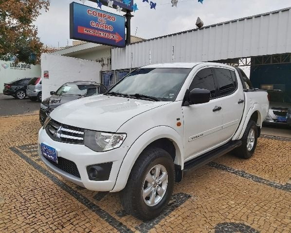 Mitsubishi l200 2.4 thiton hls