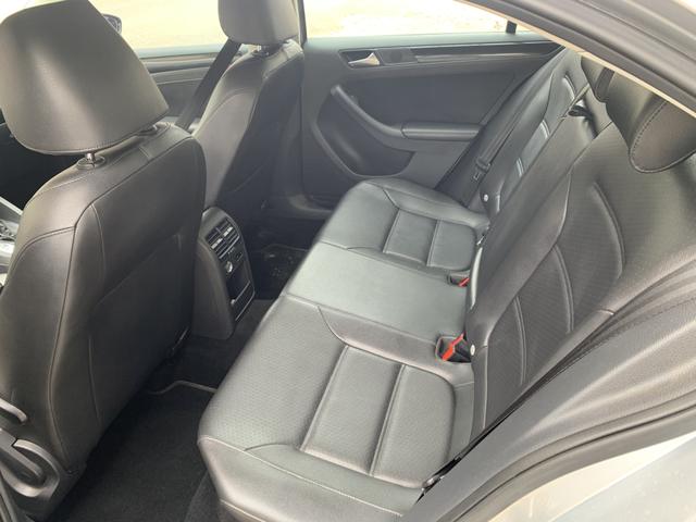 VW - Volkswagen Jetta Comfortline - Foto 8