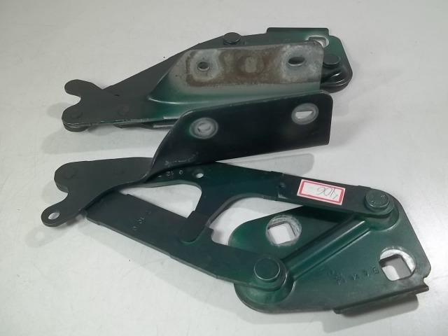 Dobradiça Do Capô Peugeot 406 (par) - Foto 3