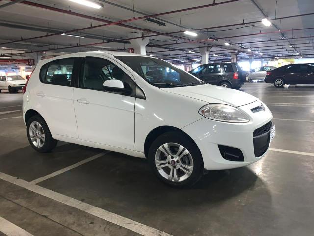 Vende-se Fiat Palio Essence 1.6 dualogic