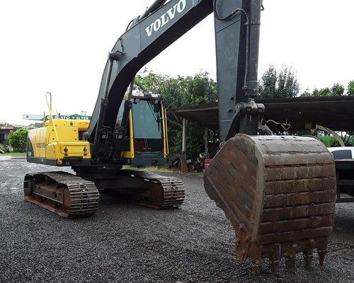 Escavadeira EC210B VOLVO (exigência de nome limpo) - Foto 4