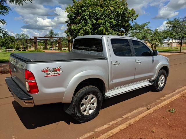 Hilux SRV 4x4 A/T - Foto 2