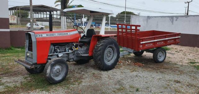 Trator Massey Ferguson 235