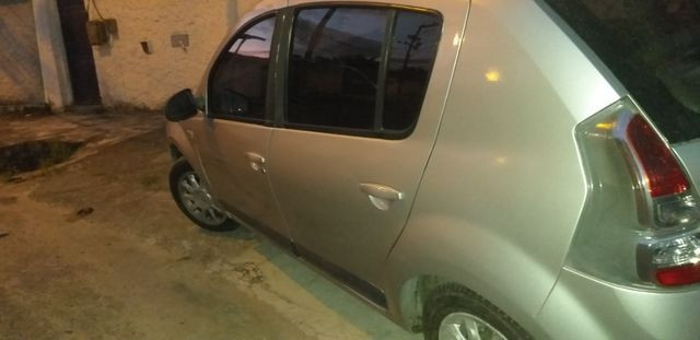 Vendo sandero 1.6 - Foto 8